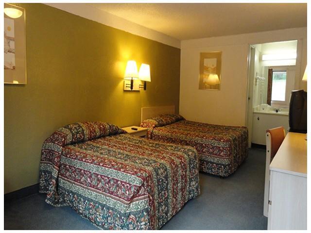 Econo Lodge - Gastonia Room photo